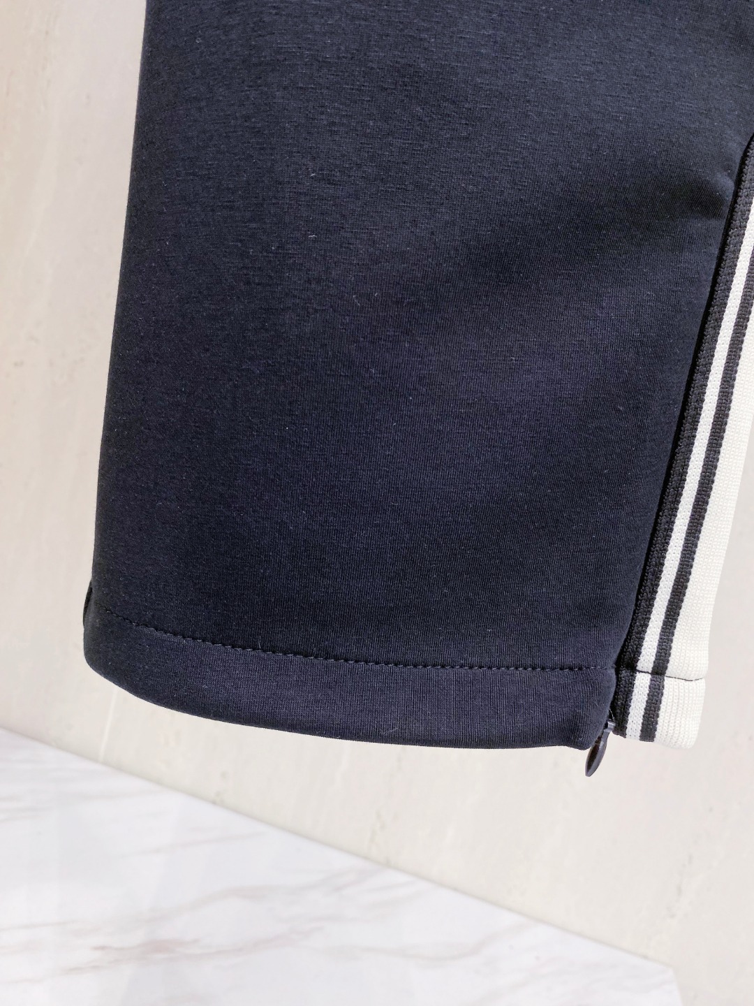 Bronze Moldere Air Spectrum Routine Pants: Stylish, Comfortable, High Quality European Fashion Shorts. - 图片 9