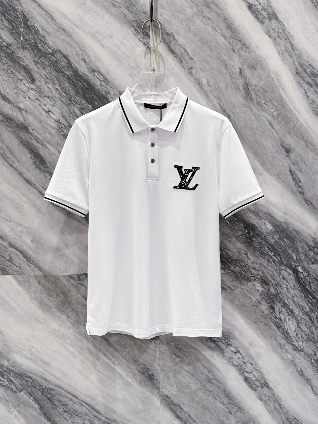  LV 2025ss夏季新款 logo男士翻领Polo衫！经典商务男款，高端男装的天花板级别的商务男款！