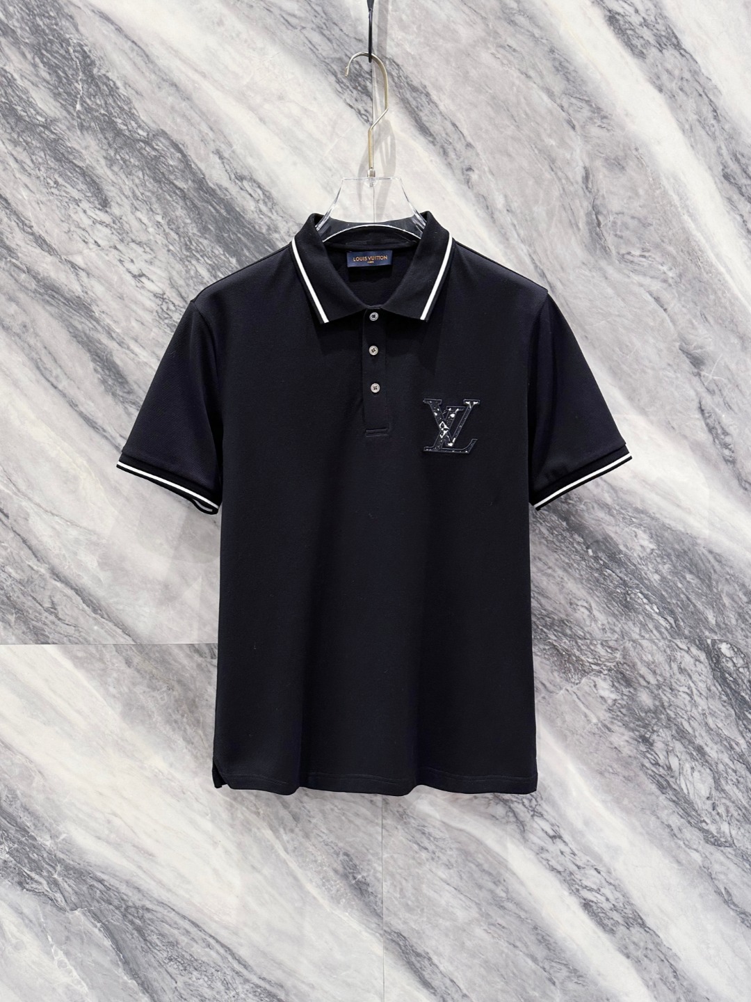  LV 2025ss夏季新款 logo男士翻领Polo衫！经典商务男款，高端男装的天花板级别的商务男款！