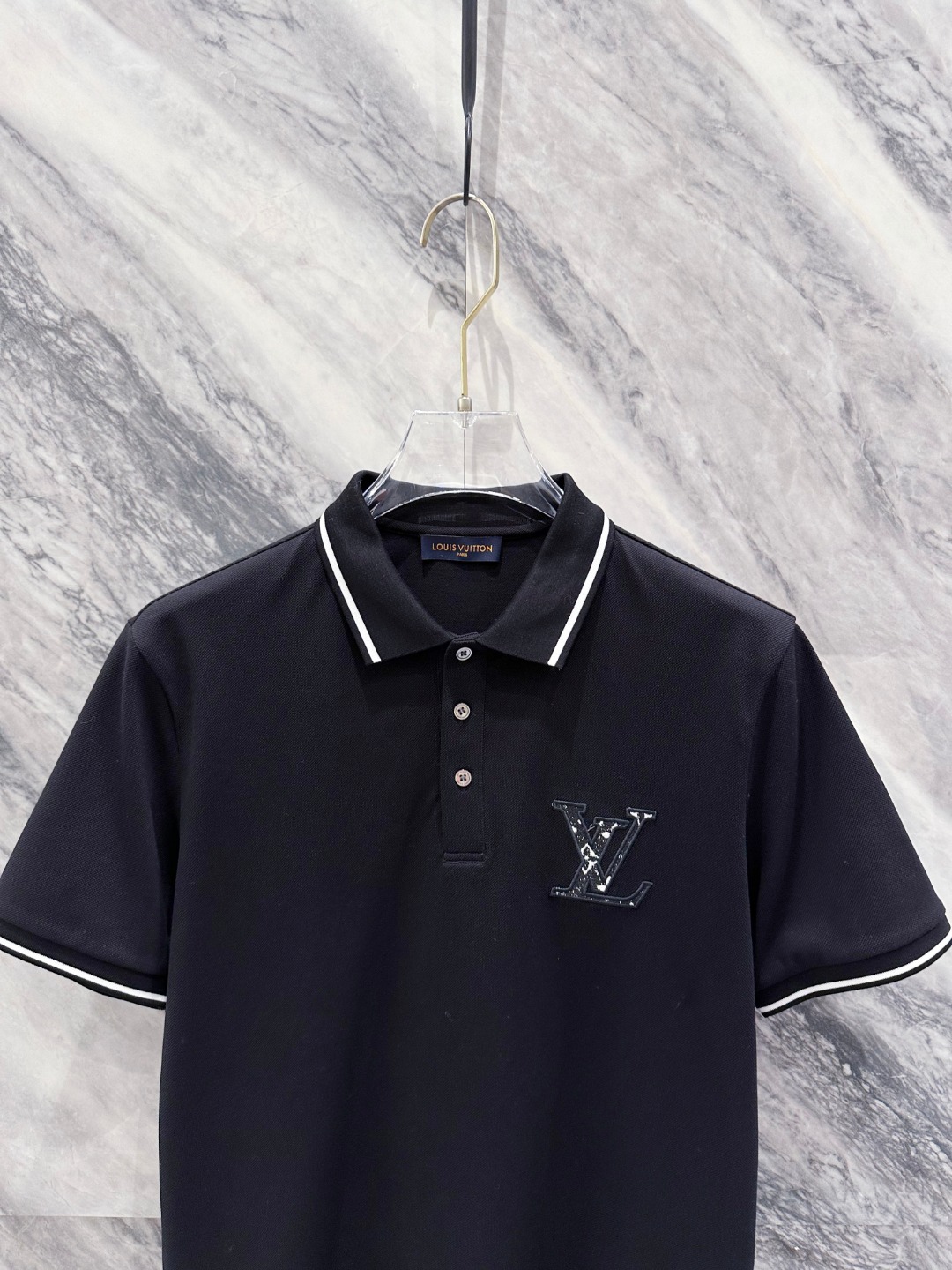  LV 2025ss夏季新款 logo男士翻领Polo衫！经典商务男款，高端男装的天花板级别的商务男款！
