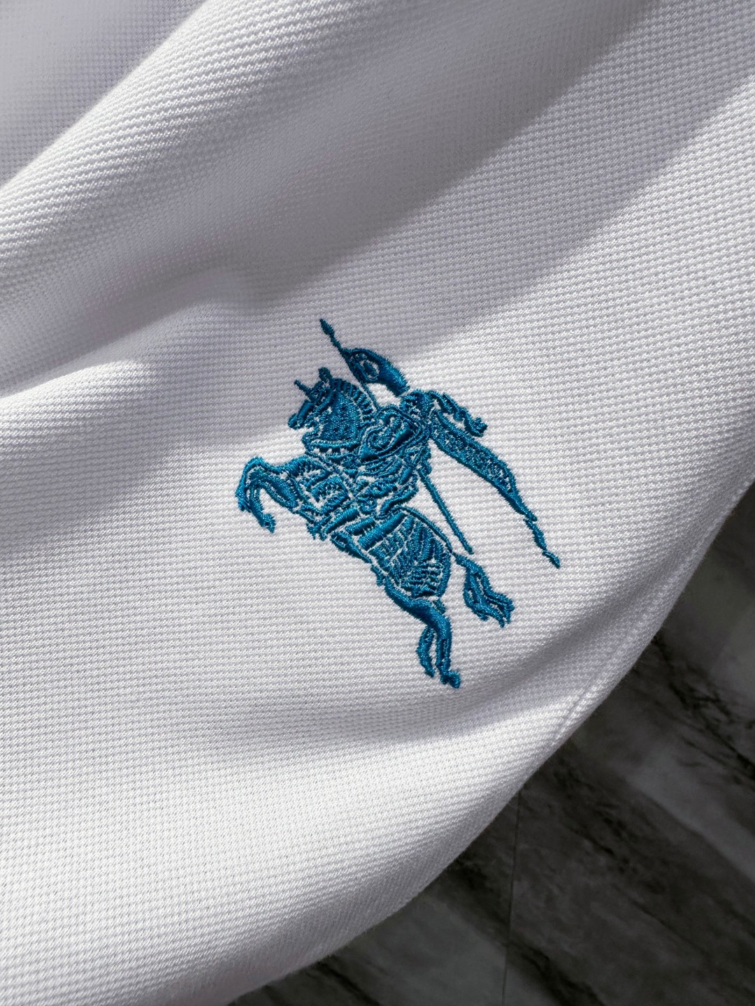  巴宝莉 2025ss夏季新款 logo男士翻领Polo衫！经典商务男款，高端男装的天花板级别的商务男款