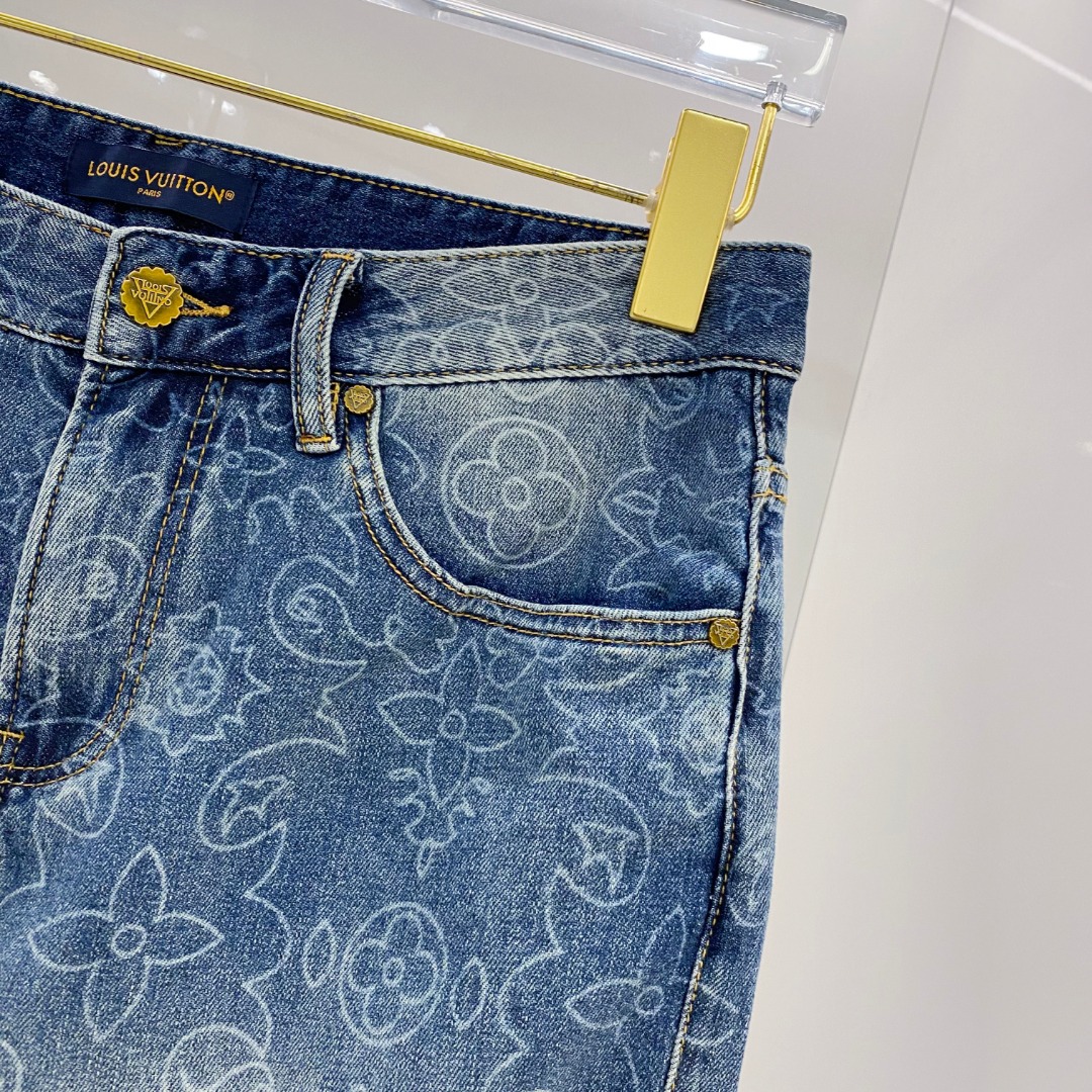 LV 2025春夏新款男士休闲牛仔裤，顶级品质！渠道订单，官网同步出售！！原厂订制牛仔全棉材质！适合休