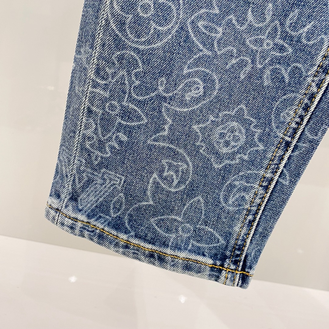  LV 2025春夏新款男士休闲牛仔裤，顶级品质！渠道订单，官网同步出售！！原厂订制牛仔全棉材质！适合休