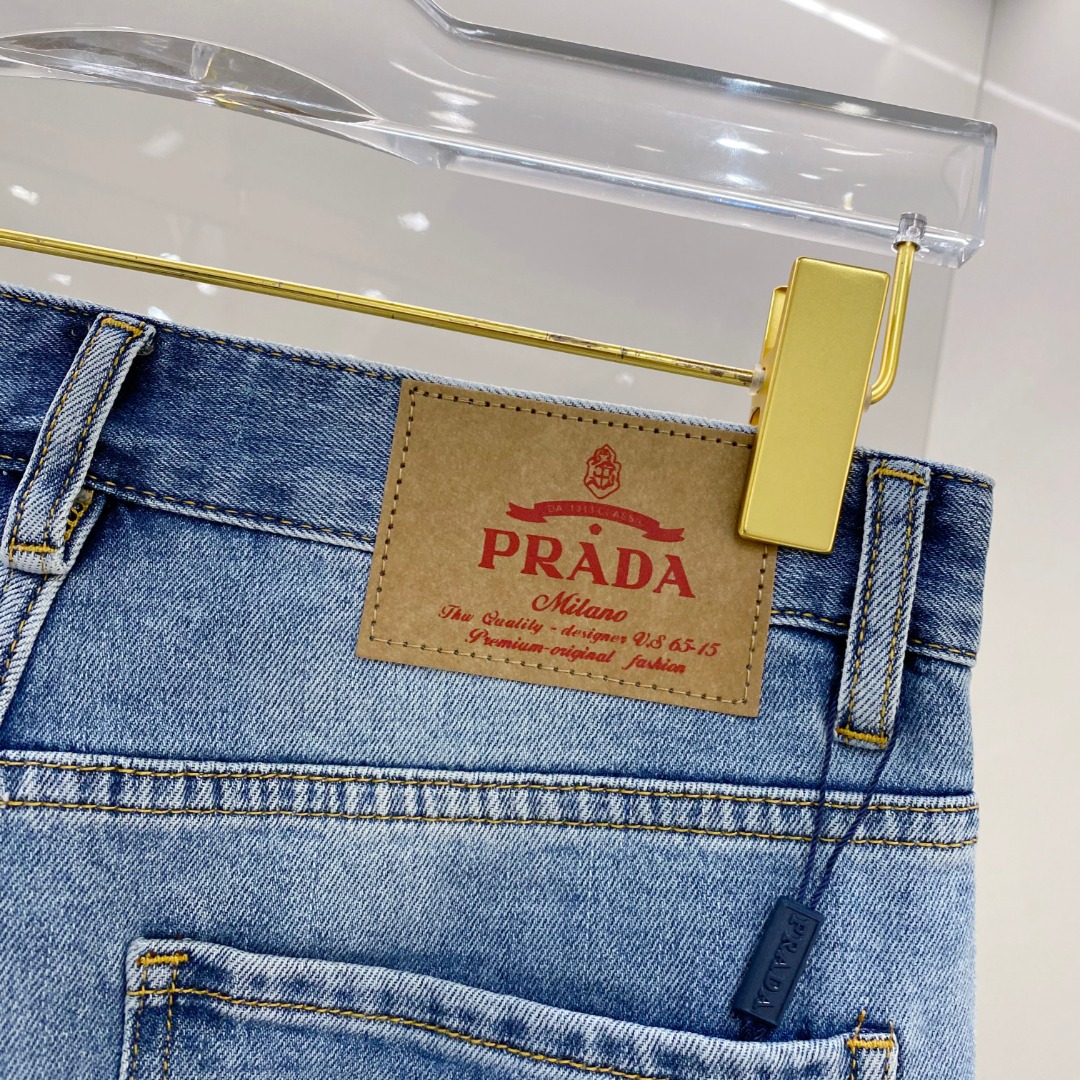  普拉达 2025春夏新款男士休闲牛仔裤，顶级品质！渠道订单，官网同步出售！！原厂订制牛仔全棉材质！适合