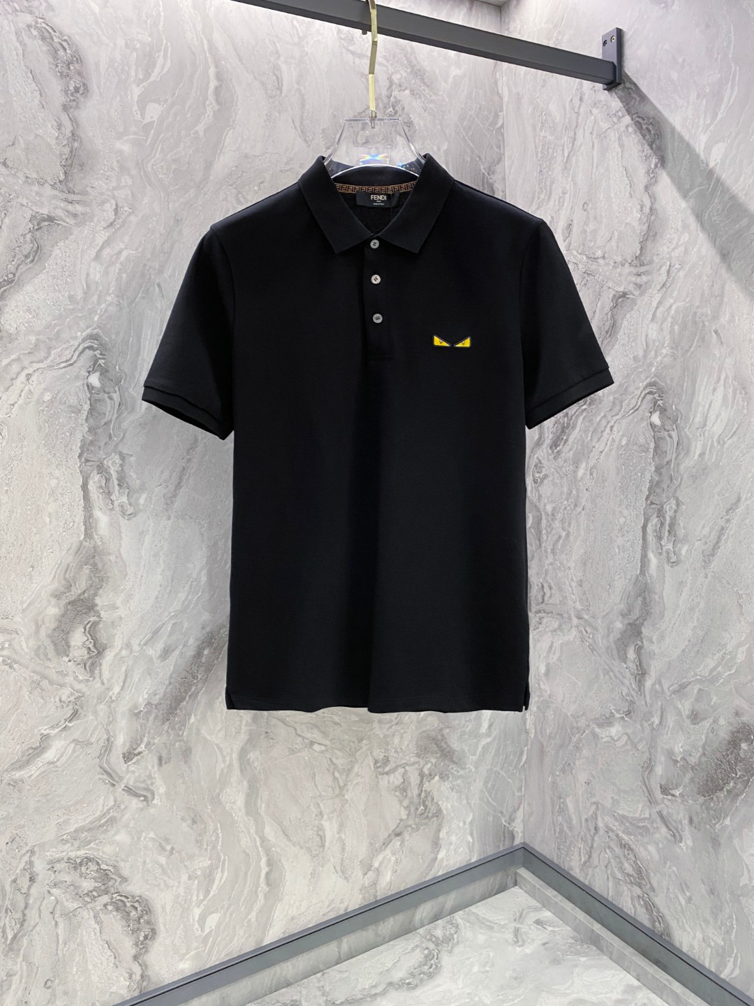 芬迪 2026ss夏季新款 logo男士翻领Polo衫！经典商务男款，高端男装的天花板级别的商务男款！简