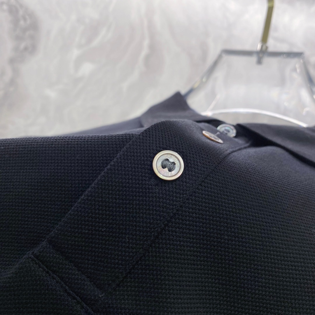 芬迪 2026ss夏季新款 logo男士翻领Polo衫！经典商务男款，高端男装的天花板级别的商务男款！简