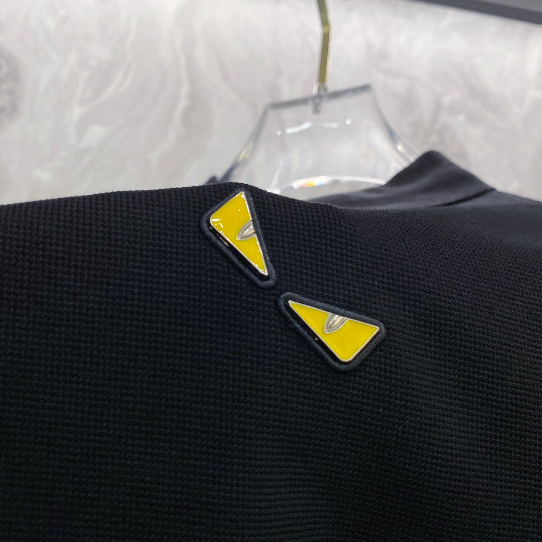 芬迪 2026ss夏季新款 logo男士翻领Polo衫！经典商务男款，高端男装的天花板级别的商务男款！简