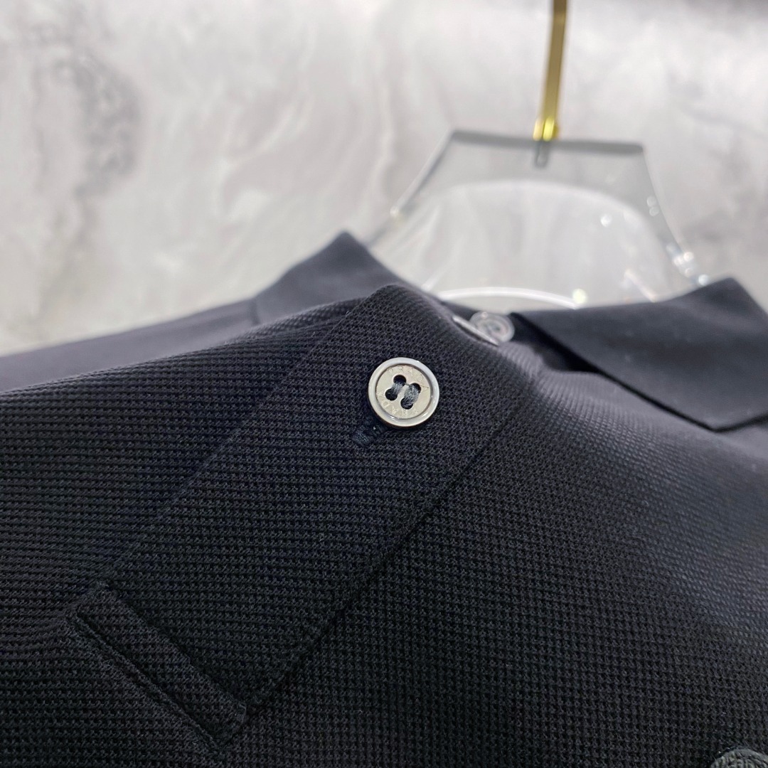 普拉达 2026ss夏季新款 logo男士翻领Polo衫！经典商务男款，高端男装的天花板级别的商务男款！