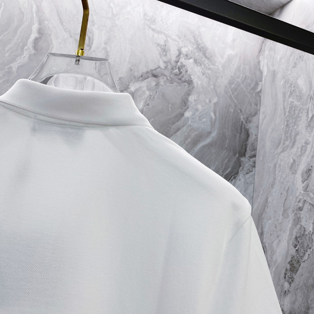 普拉达 2026ss夏季新款 logo男士翻领Polo衫！经典商务男款，高端男装的天花板级别的商务男款！