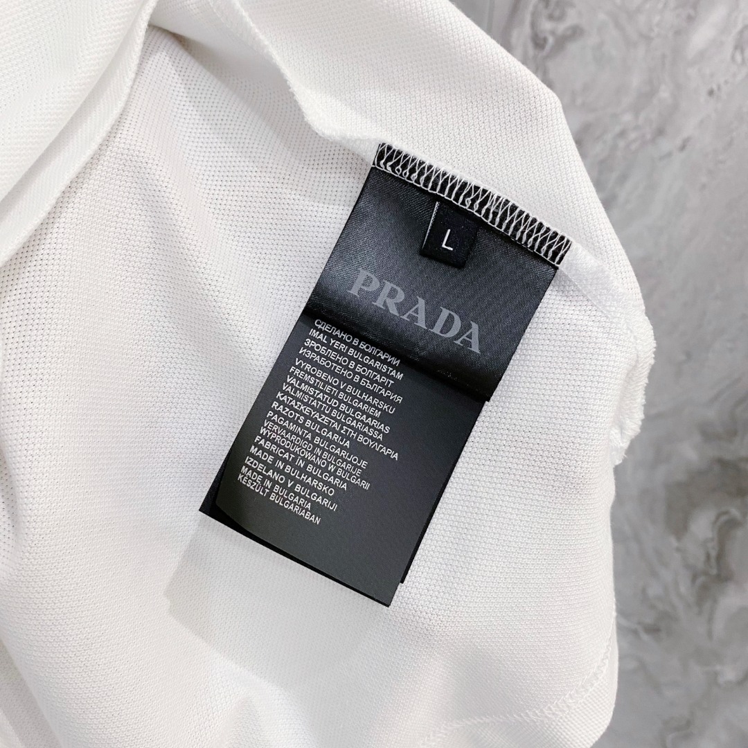 普拉达 2026ss夏季新款 logo男士翻领Polo衫！经典商务男款，高端男装的天花板级别的商务男款！