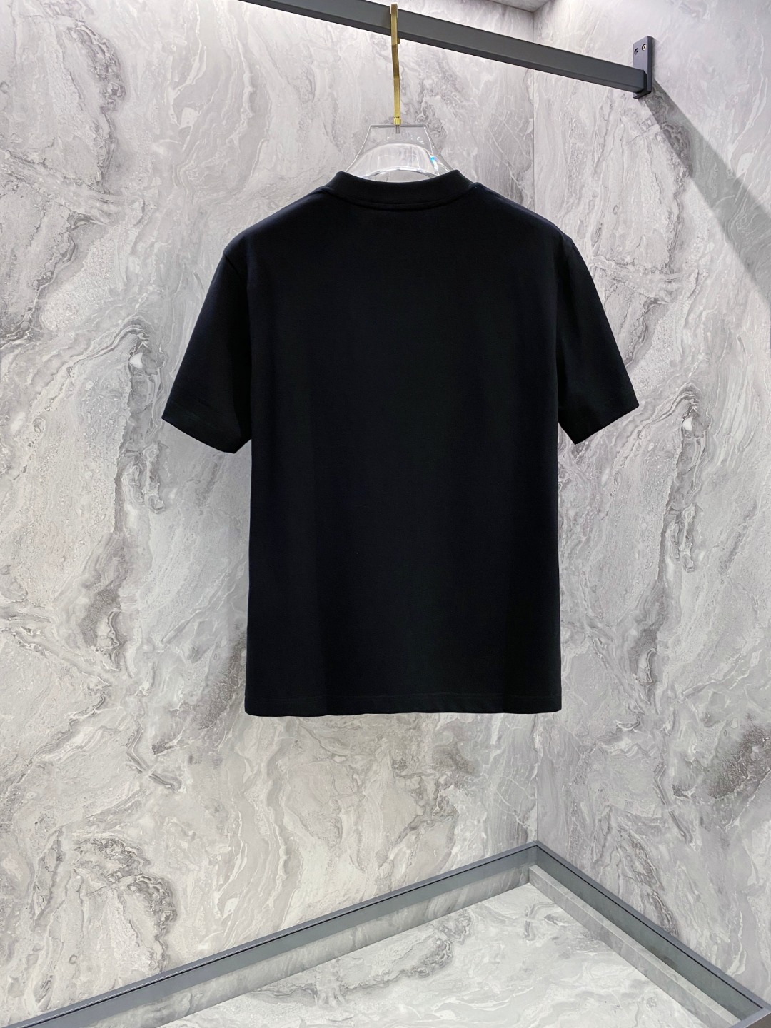 普拉达 2026夏装新款男女同款👫短袖T恤，！定制专属纯棉面料，定制原版工艺螺纹，胸前重工字母logo工