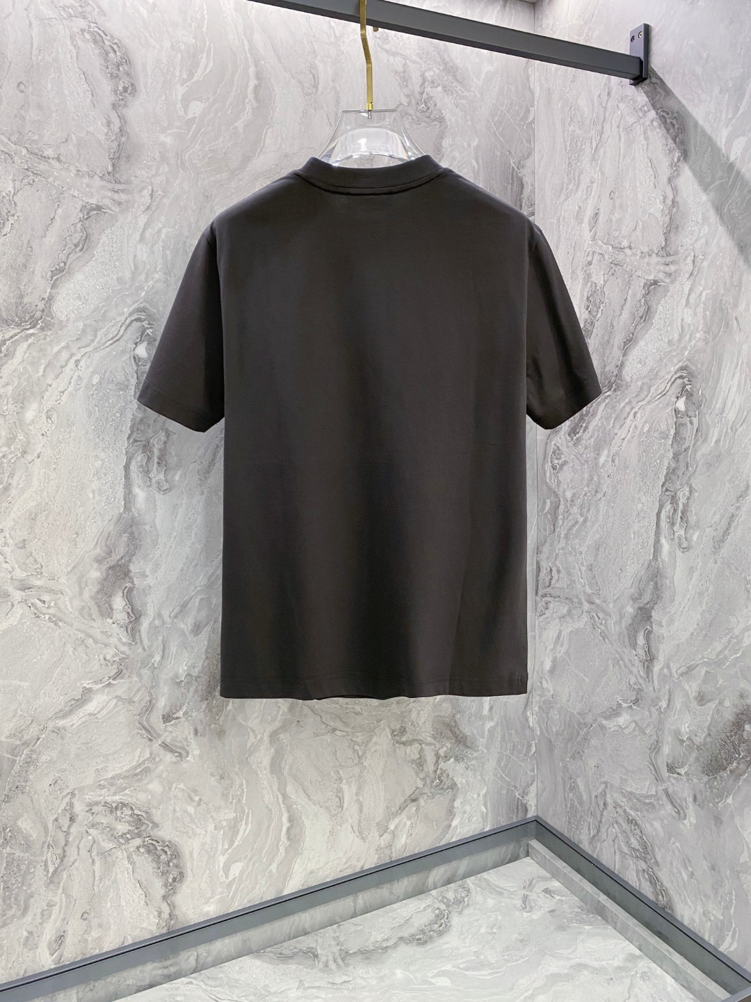 普拉达 2026夏装新款男女同款👫短袖T恤，！定制专属纯棉面料，定制原版工艺螺纹，胸前重工字母logo工