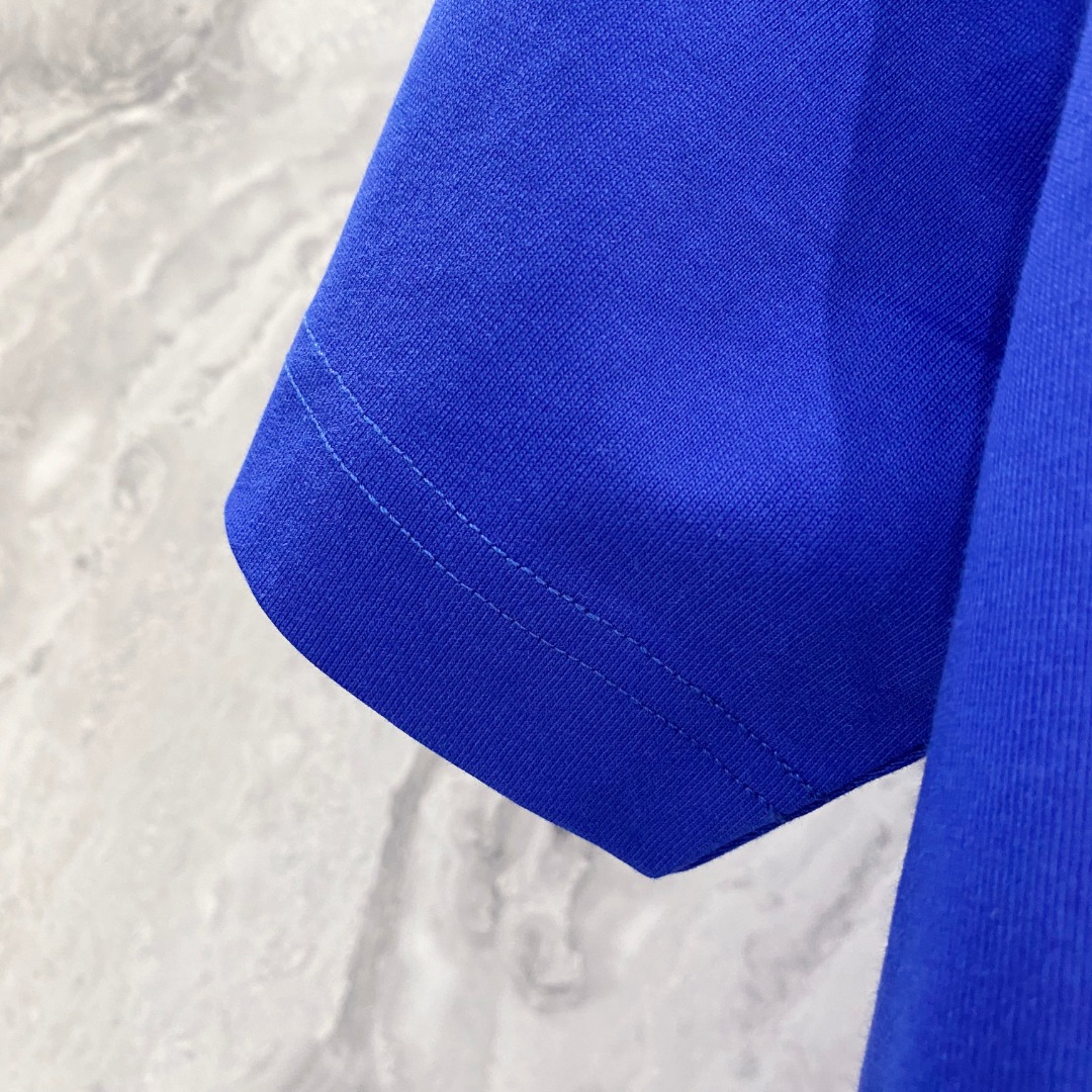 普拉达 2026夏装新款男女同款👫短袖T恤，！定制专属纯棉面料，定制原版工艺螺纹，胸前重工字母logo工