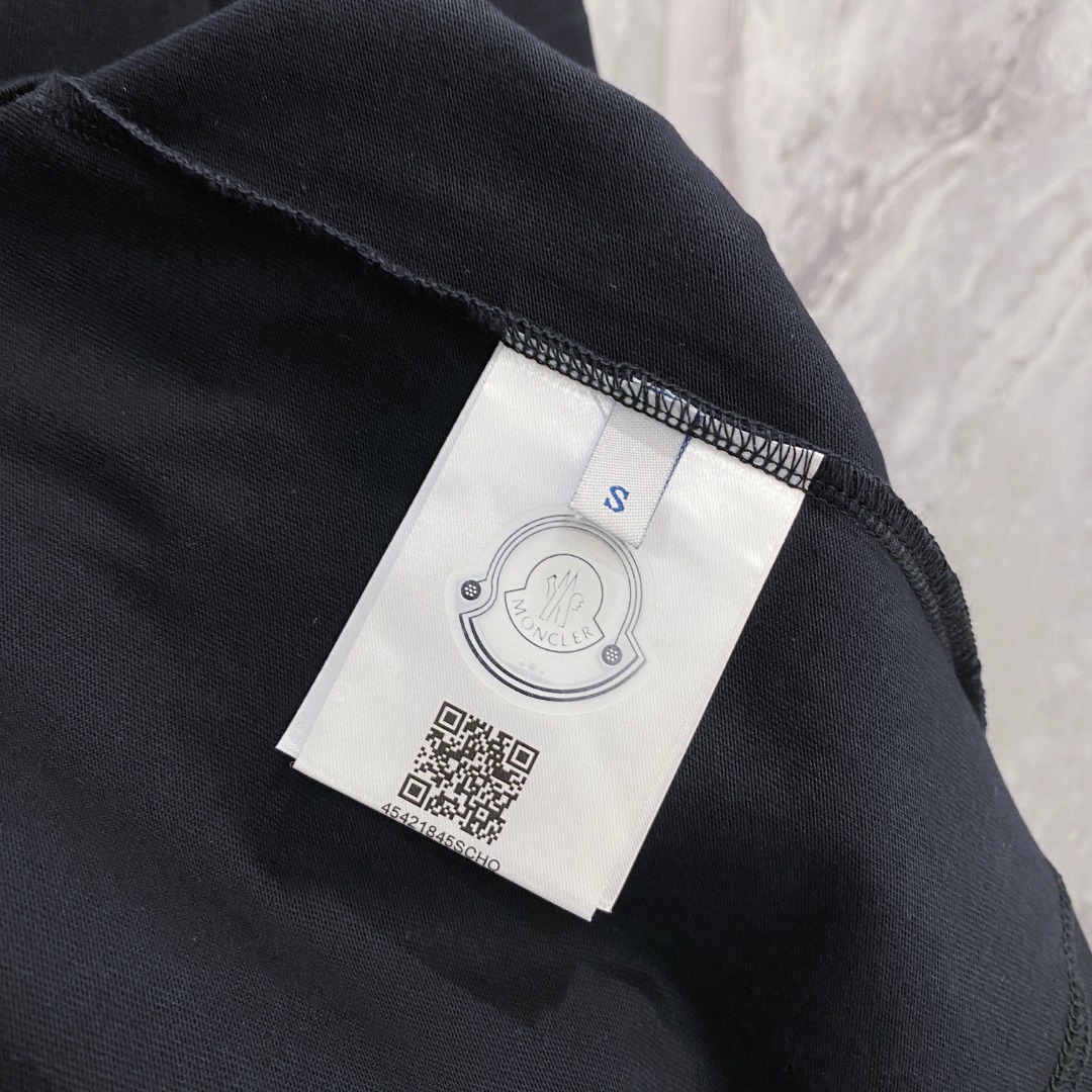 蒙口 2026夏装新款男女同款👫短袖T恤，！定制专属纯棉面料，定制原版工艺螺纹，胸前重工字母logo工艺