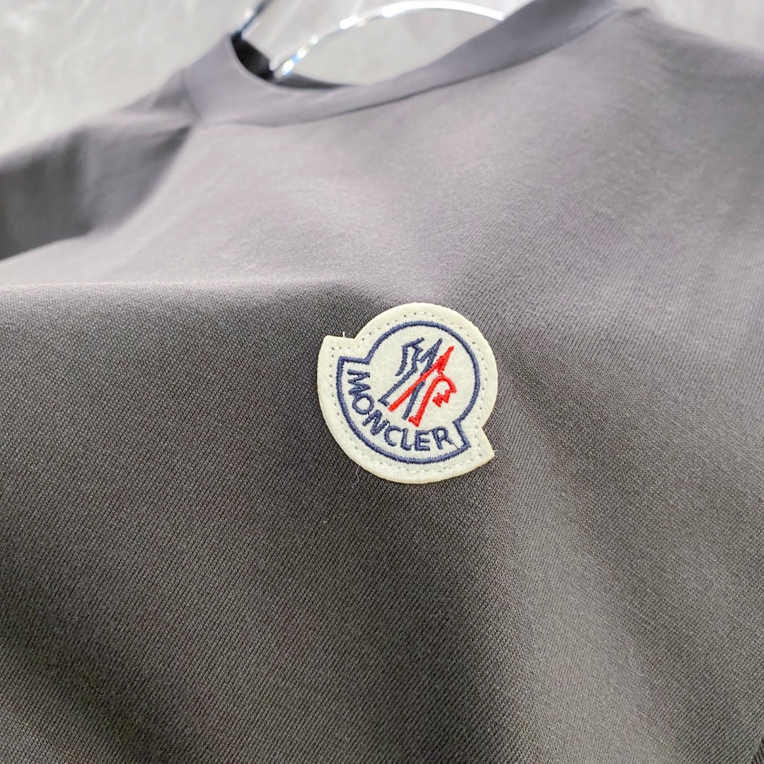 蒙口 2026夏装新款男女同款👫短袖T恤，！定制专属纯棉面料，定制原版工艺螺纹，胸前重工字母logo工艺