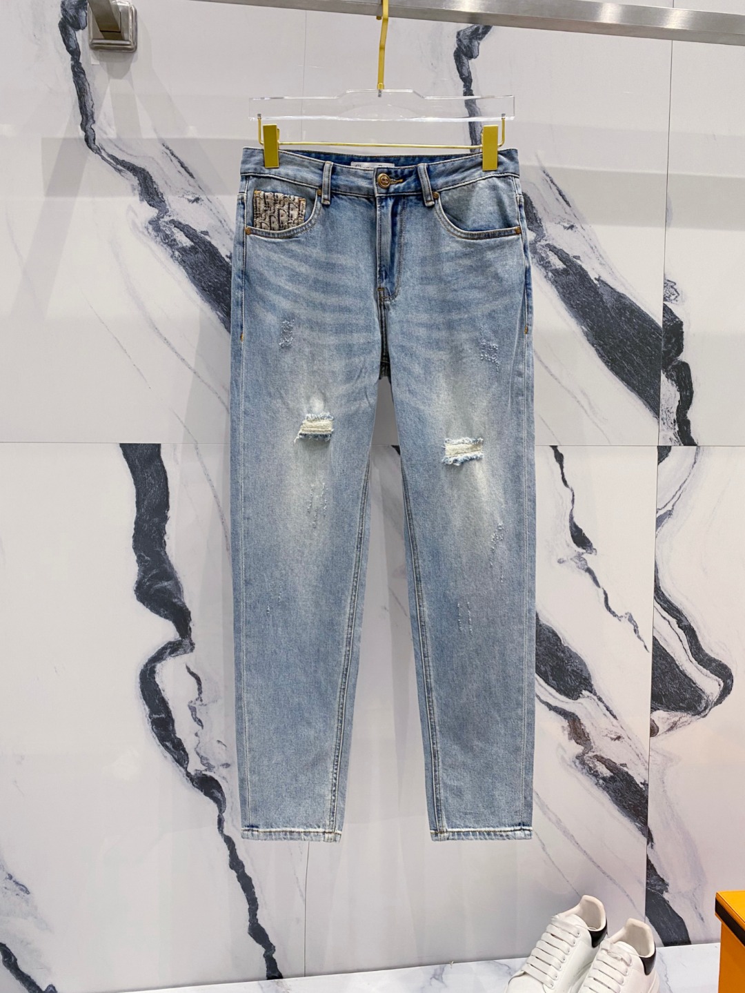 NO:451549,Dior 2025 spring and summer new men's casual jeans, top quality!  Channel orders are sold simultaneously on the official website!  !  Original customized denim cotton material!  Suitable for casual/formal outfits ~ the best for daily commuting!  !  Size 29-38 (no 3537), Dior, jeans, alexander wang19860909迪奥 2025春夏新款男士休闲牛仔裤,顶级品质！渠道订单,官网同步出售！！原厂订制牛仔全棉材质！适合休闲/正装各种搭配～日常通勤的极品！！尺码29-38（没3537）,,dior,jeans,alexander wang,Men's clothing