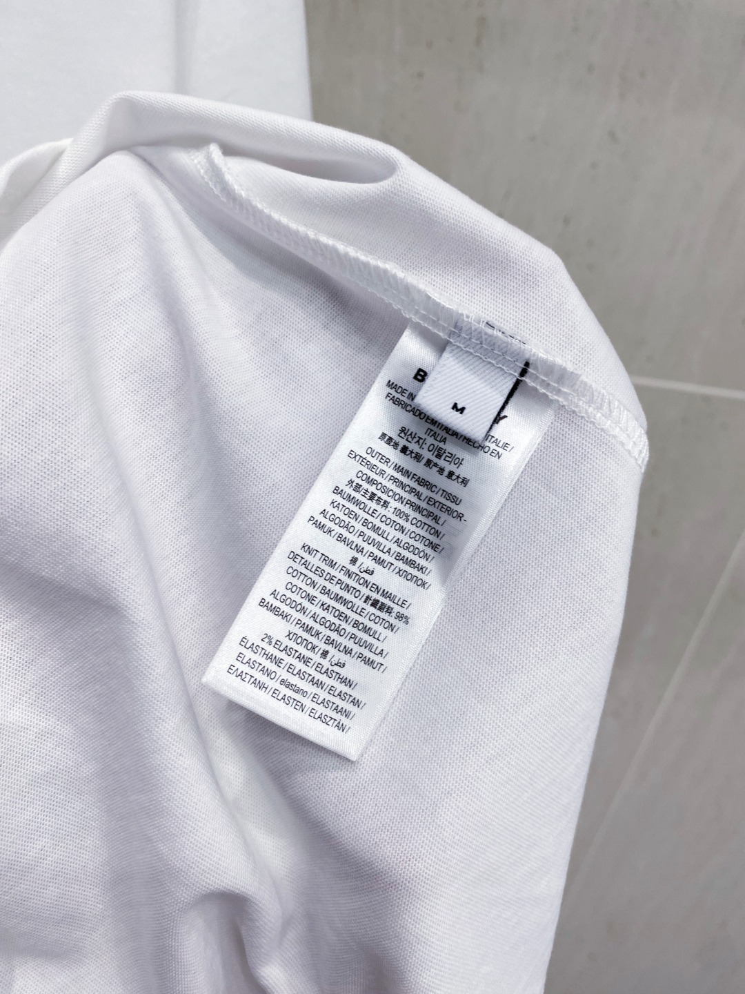 巴宝*Burberry 25SS春夏新款首发专柜最新款短袖圆领T恤 高端订制 设计前卫时尚！品牌logo