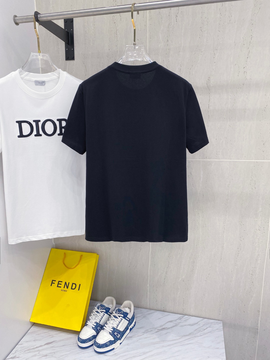 迪*DIOR 25SS春夏新款首发专柜最新款短袖圆领T恤 高端订制 设计前卫时尚！品牌logo重工艺设计