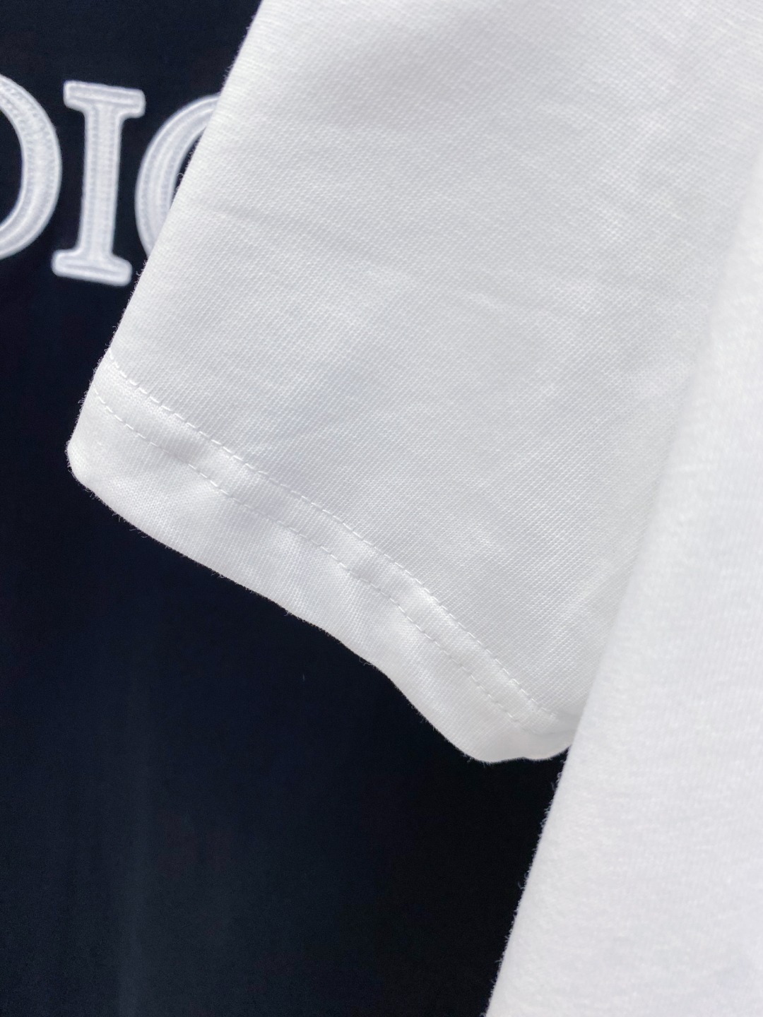 迪*DIOR 25SS春夏新款首发专柜最新款短袖圆领T恤 高端订制 设计前卫时尚！品牌logo重工艺设计