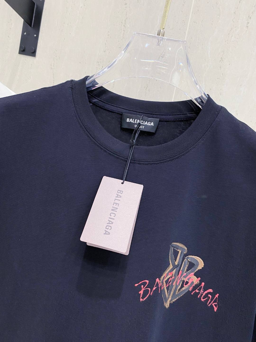 巴黎世*BALENCIAGA 25SS春夏新款首发专柜最新款短袖圆领T恤 手绘高端订制 设计前卫时尚！品