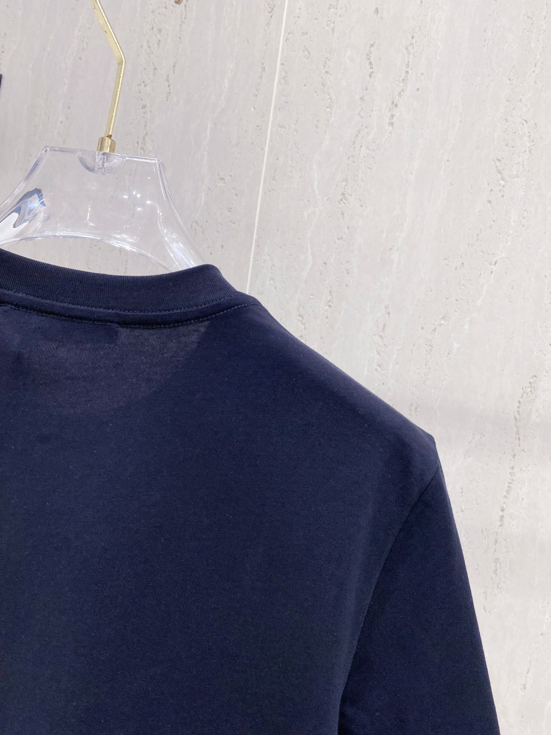 Givenchy Men's Logo Print Crew Neck T-Shirt | Soft Premium Cotton Tee 4 o 1ir5d7oi95bvgl41uj216anmpt2