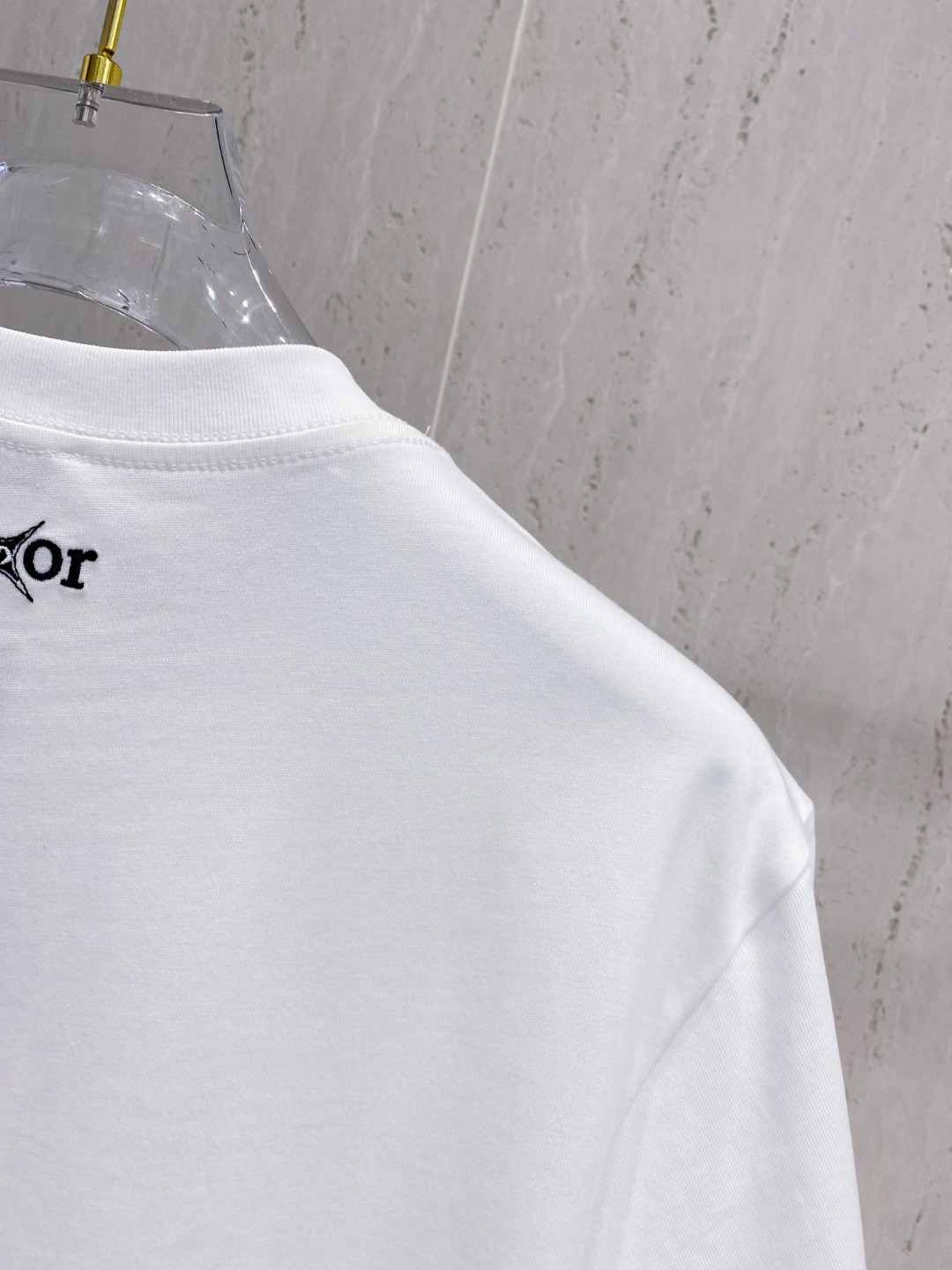 迪*DIOR 25SS春夏新款首发专柜最新款短袖圆领T恤 高端订制 设计前卫时尚！品牌logo重工艺设计