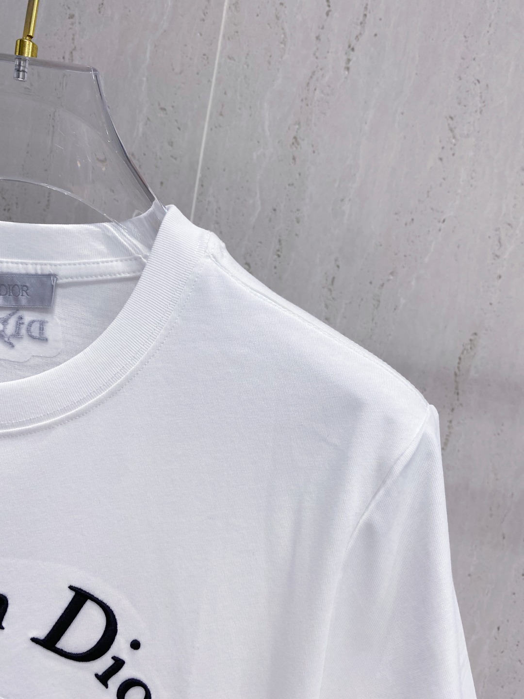 迪*DIOR 25SS春夏新款首发专柜最新款短袖圆领T恤 高端订制 设计前卫时尚！品牌logo重工艺设计