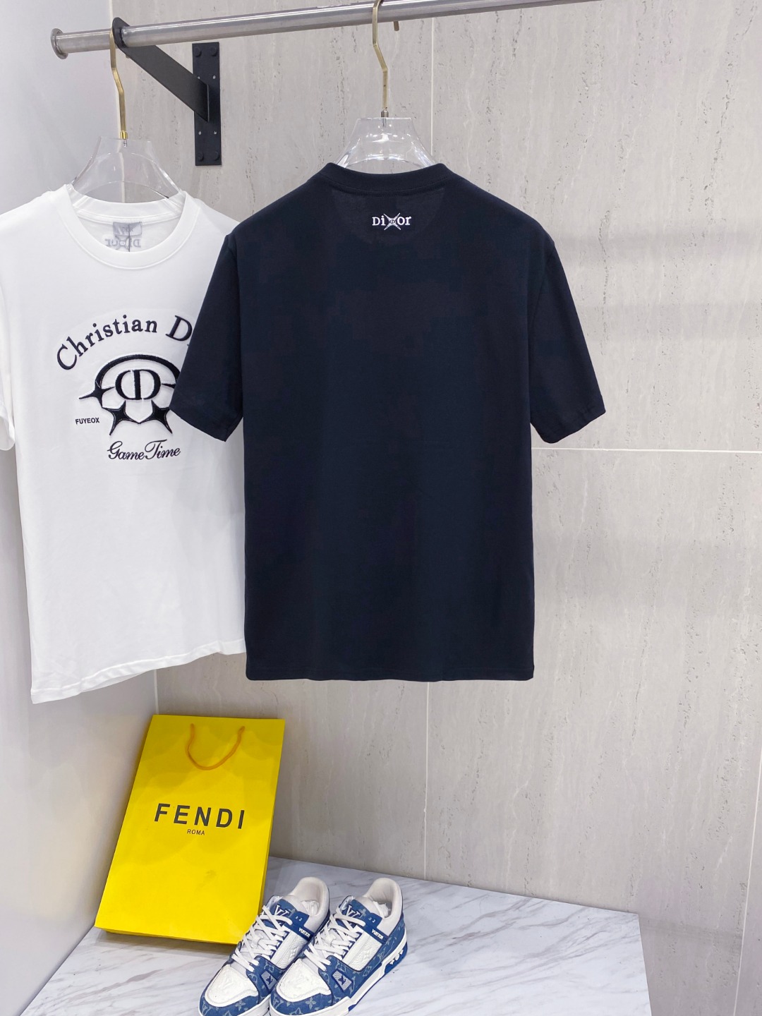 迪*DIOR 25SS春夏新款首发专柜最新款短袖圆领T恤 高端订制 设计前卫时尚！品牌logo重工艺设计