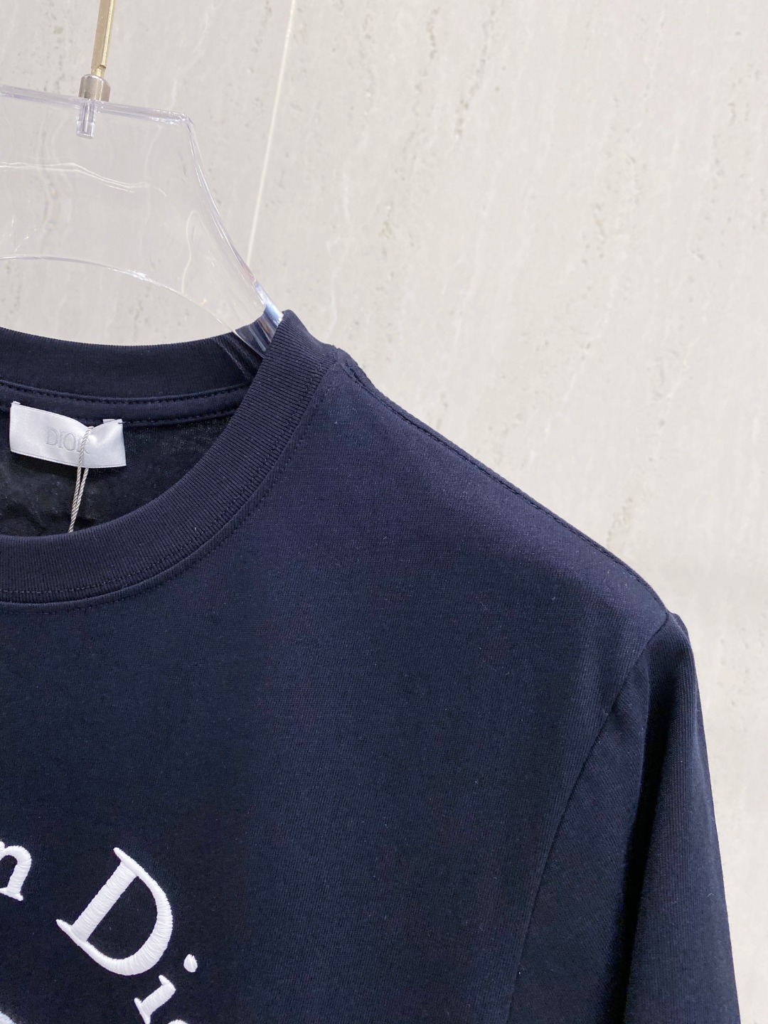 迪*DIOR 25SS春夏新款首发专柜最新款短袖圆领T恤 高端订制 设计前卫时尚！品牌logo重工艺设计