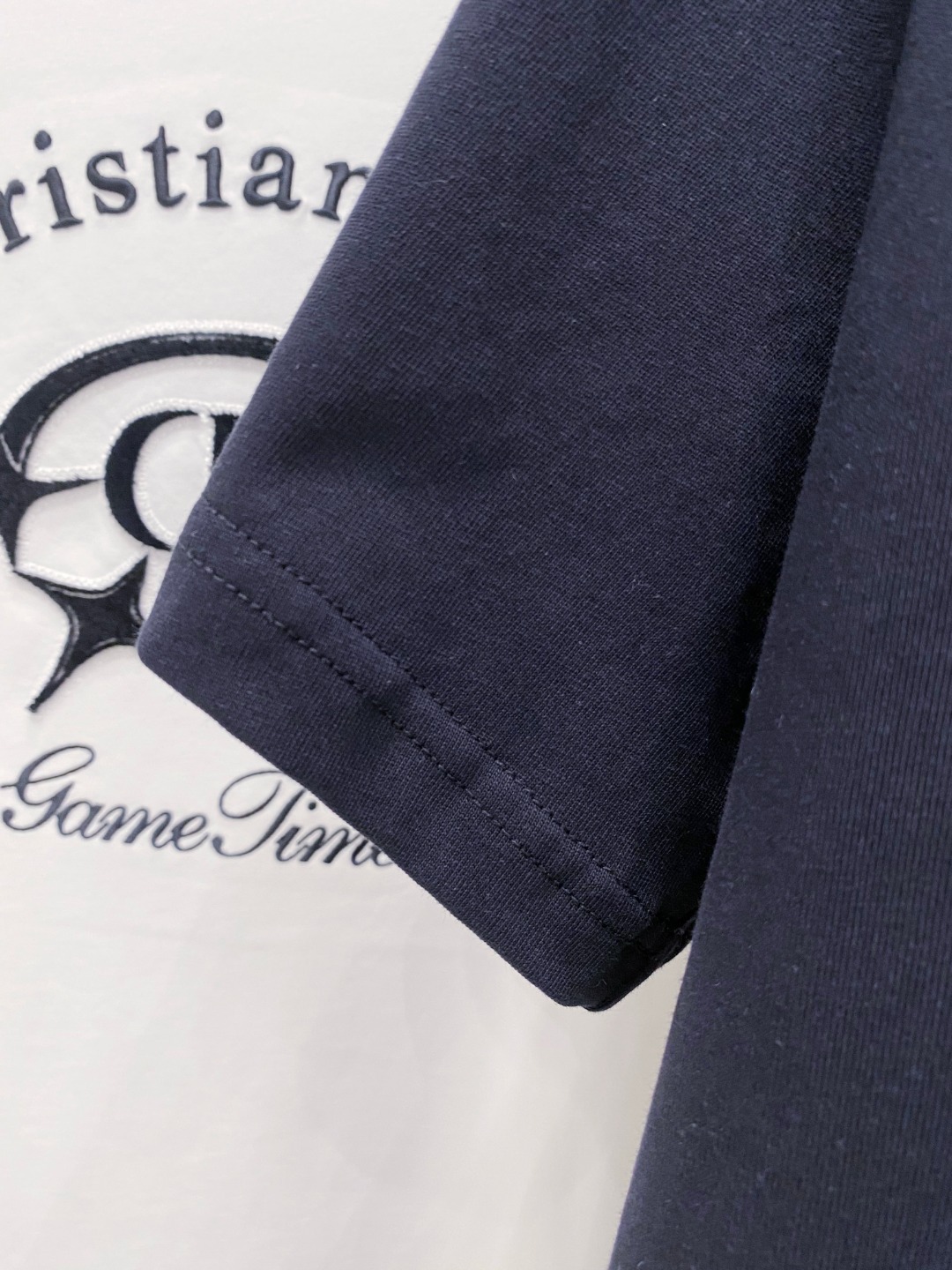 迪*DIOR 25SS春夏新款首发专柜最新款短袖圆领T恤 高端订制 设计前卫时尚！品牌logo重工艺设计