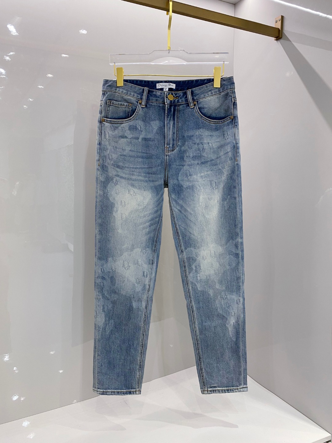 NO:521481,Dior 2025 autumn and winter new men's casual jeans, top quality!  Channel orders are sold simultaneously on the official website!  !  Original customized denim cotton material!  Suitable for casual/formal outfits ~ the best for daily commuting!  !  Size 29-38 (no 3537), Dior, jeans, alexander wang19860909迪奥 2025秋冬新款男士休闲牛仔裤,顶级品质！渠道订单,官网同步出售！！原厂订制牛仔全棉材质！适合休闲/正装各种搭配～日常通勤的极品！！尺码29-38（没3537）,,dior,jeans,alexander wang,Men's clothing