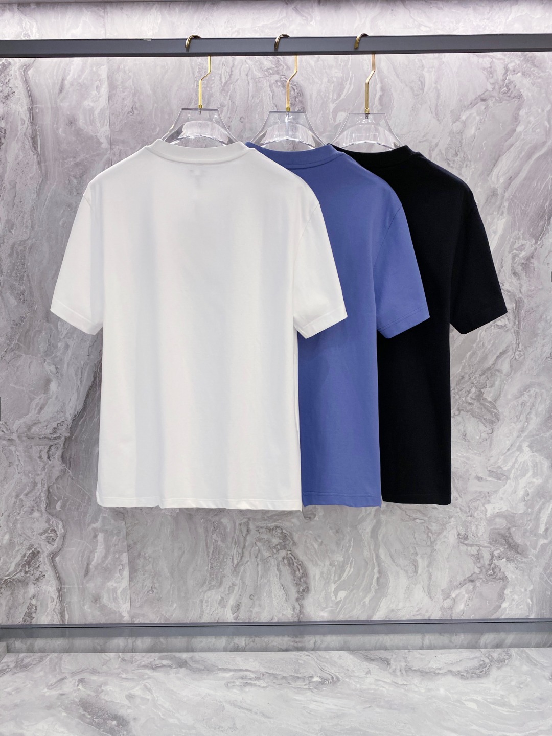 罗意威 夏装新款男女同款👫短袖T恤，！定制专属纯棉面料，定制原版工艺螺纹，胸前重工字母logo工艺设计！