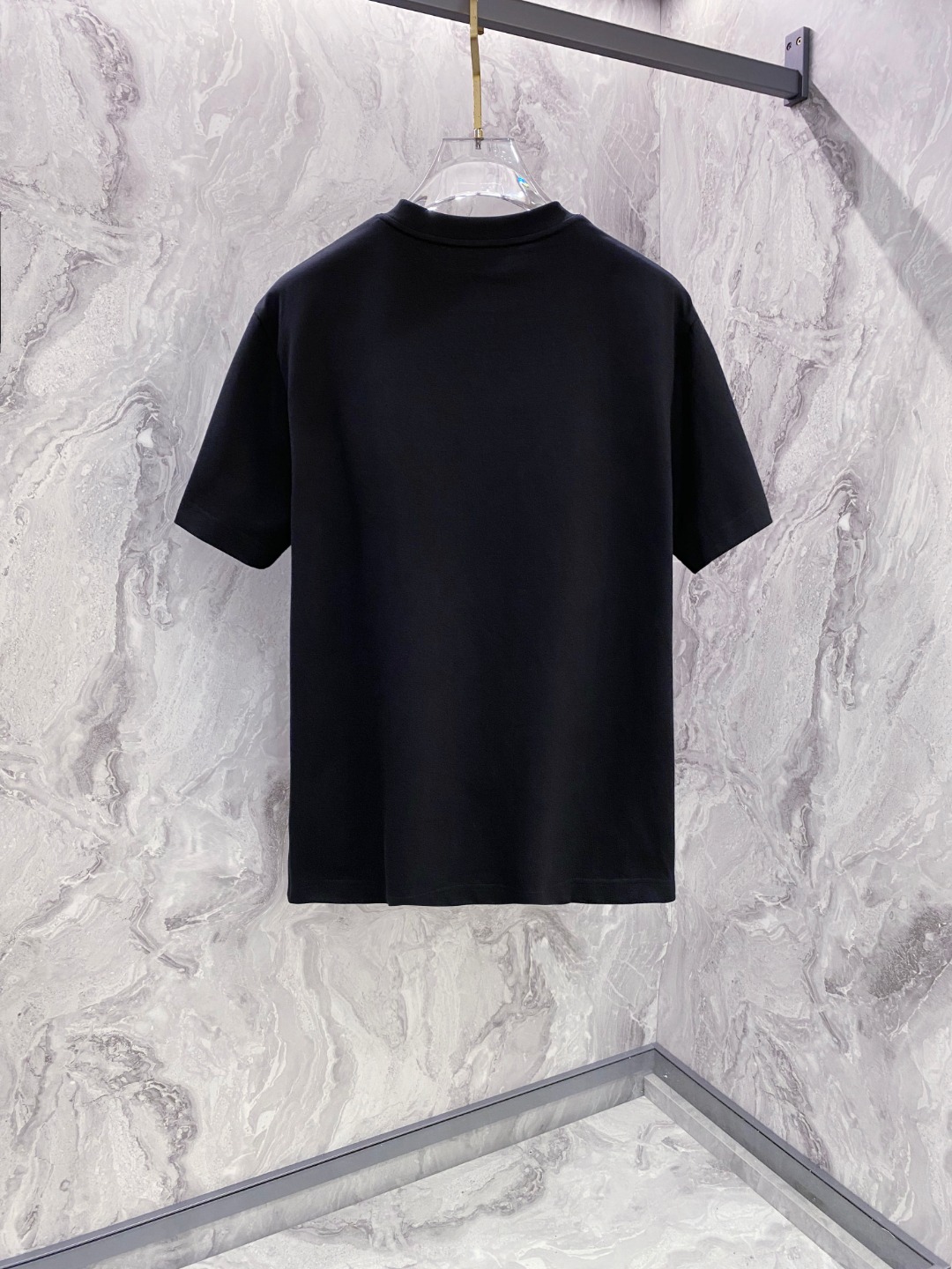 罗意威 夏装新款男女同款👫短袖T恤，！定制专属纯棉面料，定制原版工艺螺纹，胸前重工字母logo工艺设计！