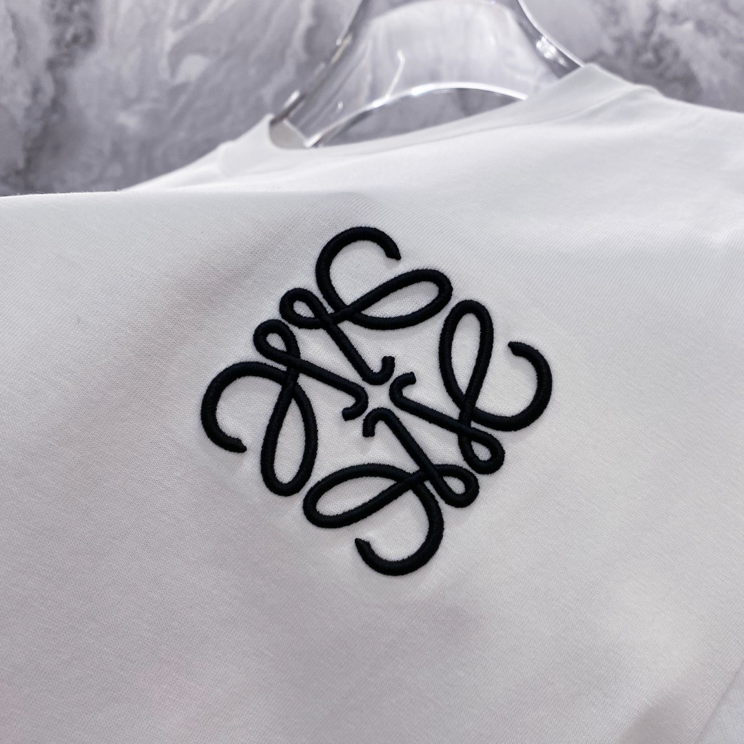 罗意威 夏装新款男女同款👫短袖T恤，！定制专属纯棉面料，定制原版工艺螺纹，胸前重工字母logo工艺设计！