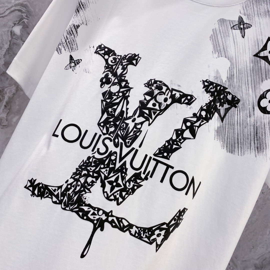LV 2025夏装新款男女同款👫短袖T恤,!定制专属纯棉面料,定制原版工艺螺纹,胸前重工字母logo工