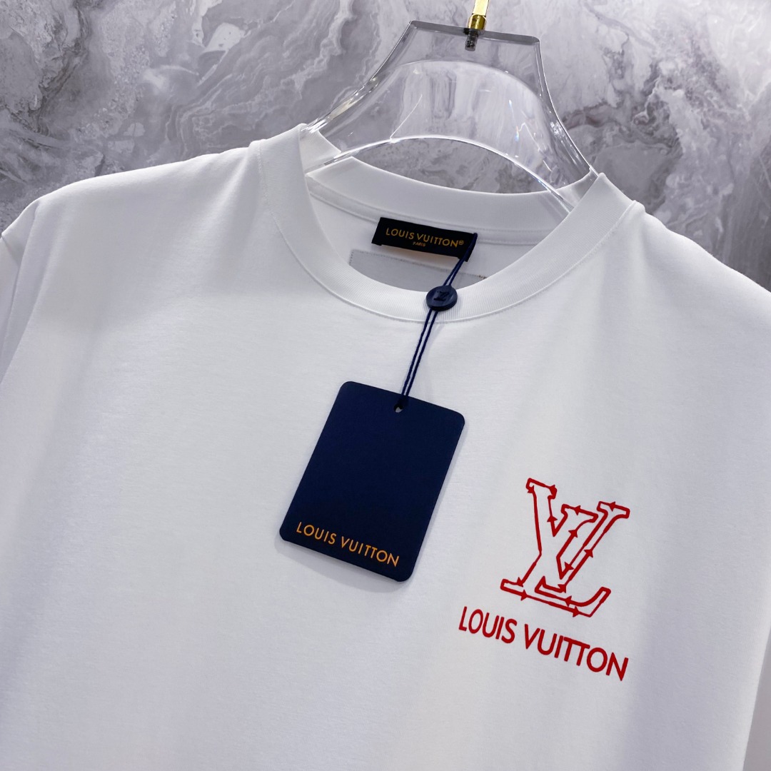  LV 2025夏装新款男女同款👫短袖T恤，！定制专属纯棉面料，定制原版工艺螺纹，胸前重工字母logo工