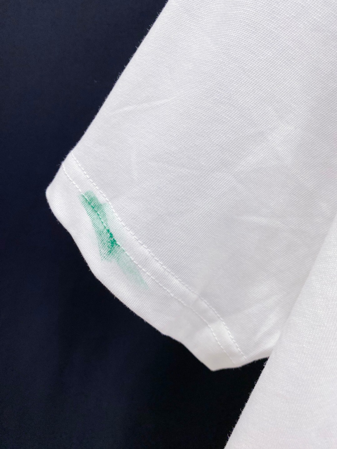 路易威*1V 25SS春夏新款首发专柜最新款短袖圆领T恤 手绘高端订制 设计前卫时尚！品牌logo重工艺