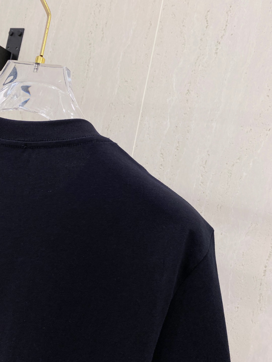 巴宝*Burberry 25SS春夏新款首发专柜最新款短袖圆领T恤 高端订制 设计前卫时尚！品牌logo