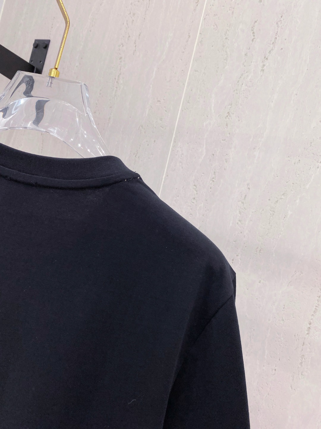 巴宝*Burberry 25SS春夏新款首发专柜最新款短袖圆领T恤 高端订制 设计前卫时尚！品牌logo