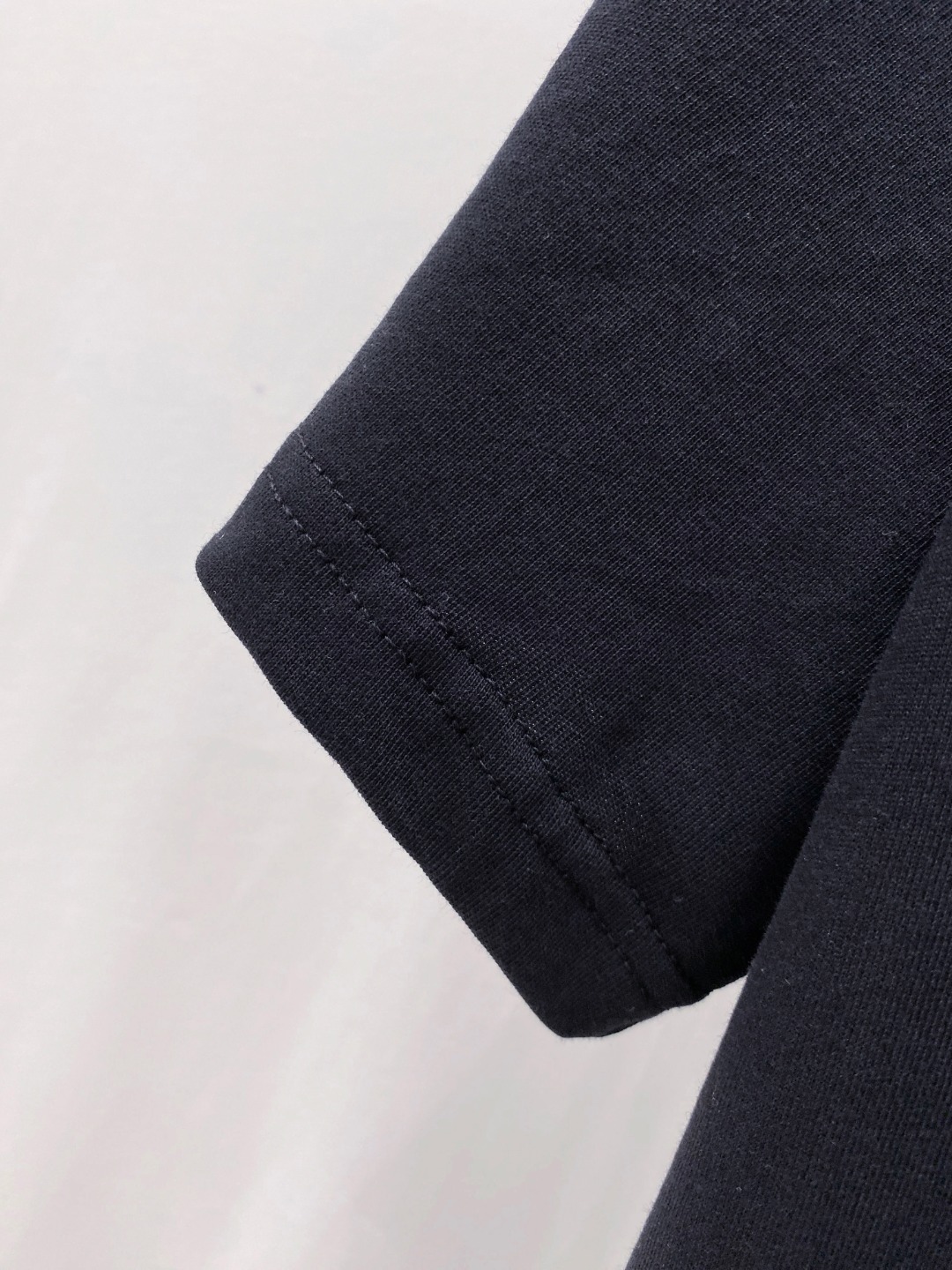 爱马*Hermes 25SS春夏新款首发专柜最新款短袖圆领T恤 手绘高端订制 设计前卫时尚！品牌logo