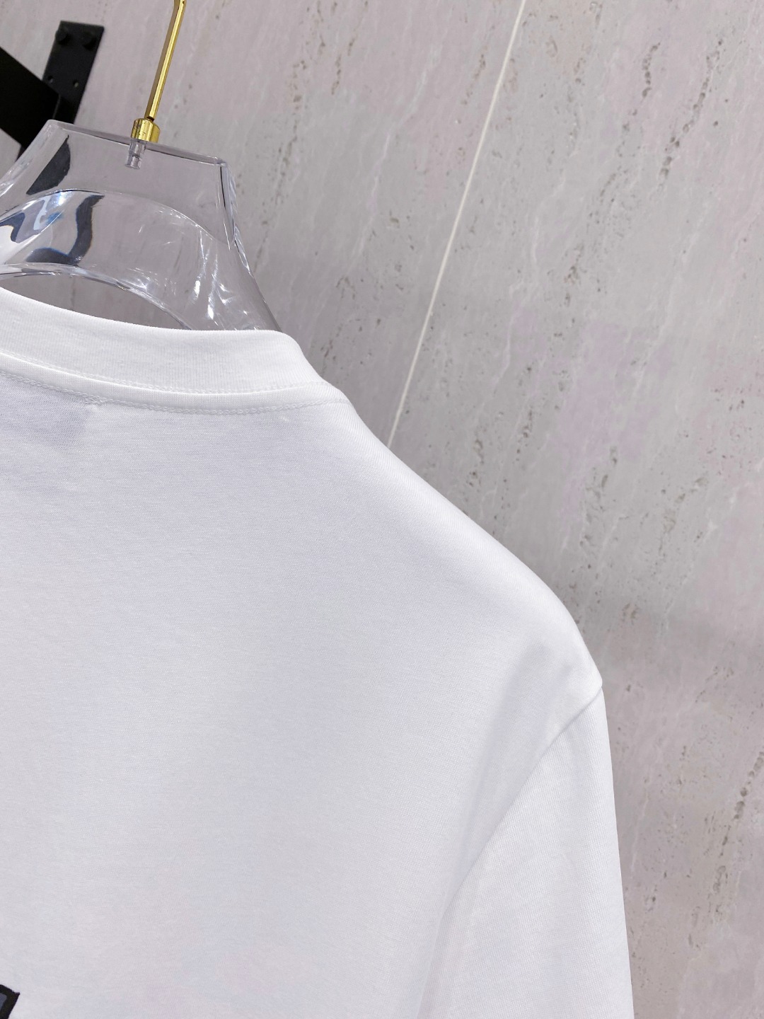 爱马*Hermes 25SS春夏新款首发专柜最新款短袖圆领T恤 手绘高端订制 设计前卫时尚！品牌logo