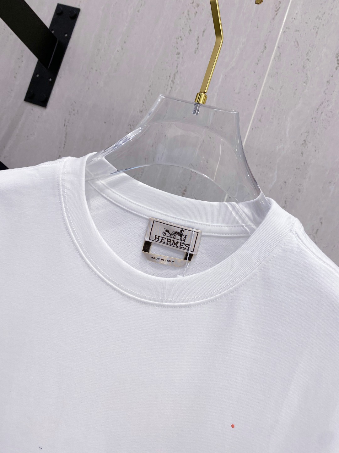 爱马*Hermes 25SS春夏新款首发专柜最新款短袖圆领T恤 手绘高端订制 设计前卫时尚！品牌logo