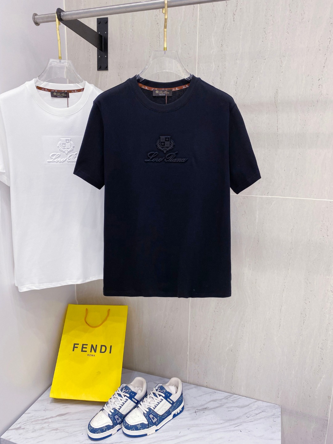 Loro Piana诺悠翩雅 25SS春夏新款首发专柜最新款短袖圆领T恤 高端订制 设计前卫时尚！品牌l