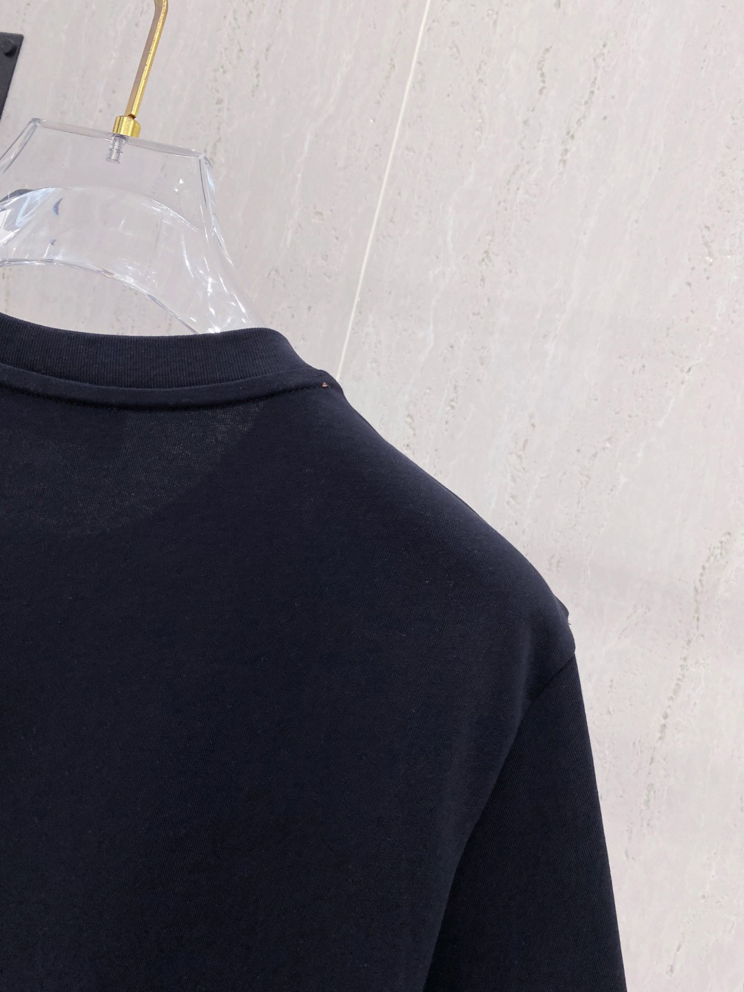 Loro Piana诺悠翩雅 25SS春夏新款首发专柜最新款短袖圆领T恤 高端订制 设计前卫时尚！品牌l