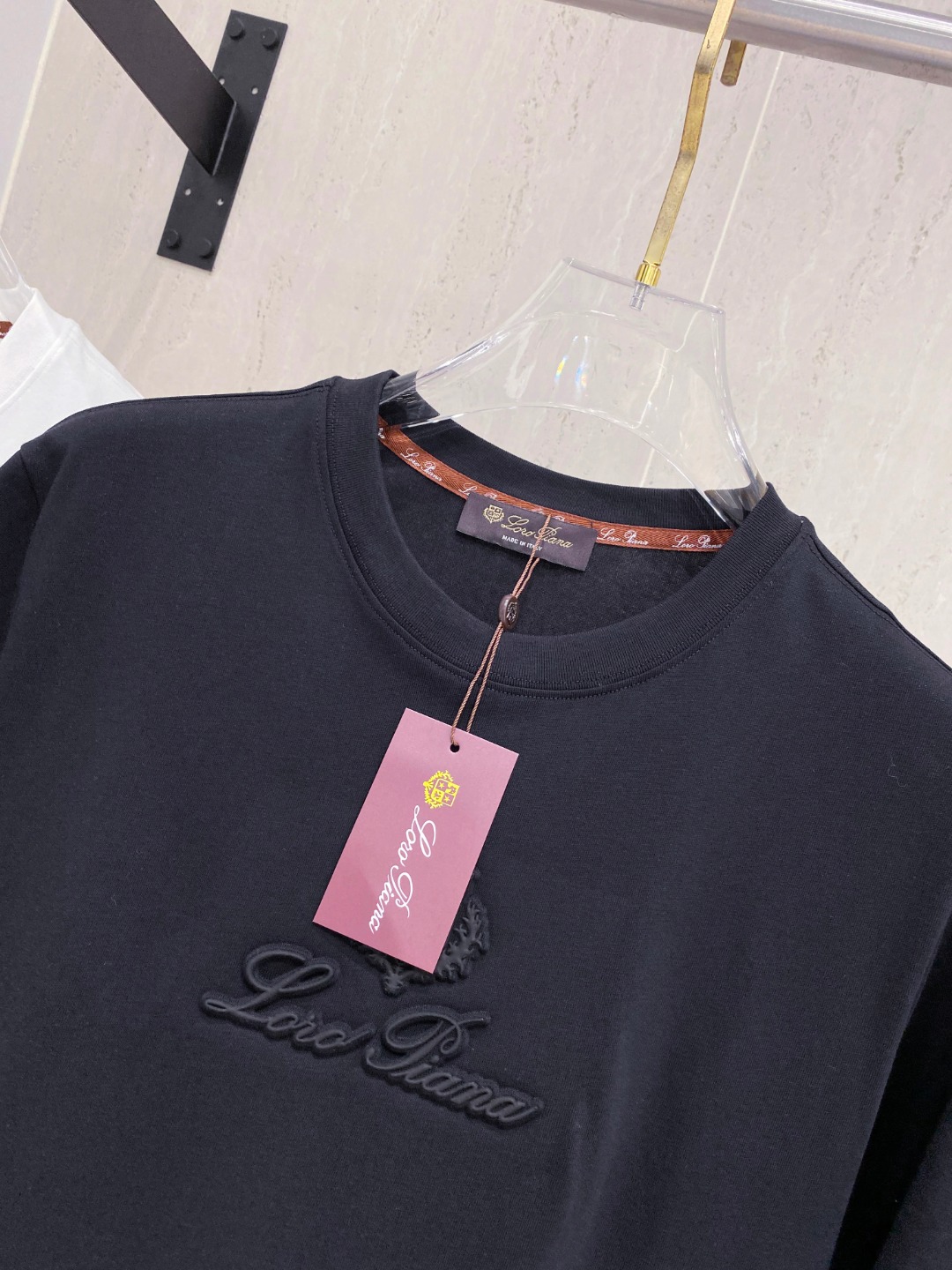 Loro Piana诺悠翩雅 25SS春夏新款首发专柜最新款短袖圆领T恤 高端订制 设计前卫时尚！品牌l