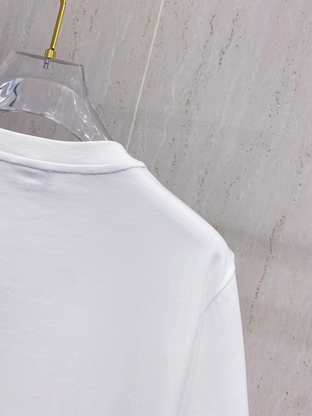 Loro Piana诺悠翩雅 25SS春夏新款首发专柜最新款短袖圆领T恤 高端订制 设计前卫时尚！品牌l