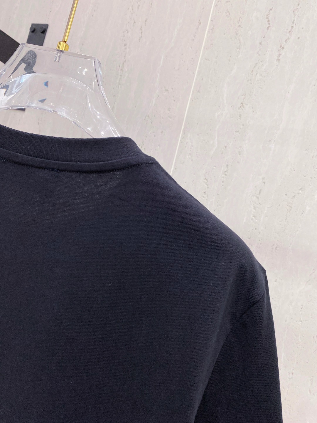 THOM BROWNE 25SS春夏新款首发专柜最新款短袖圆领T恤 高端订制 设计前卫时尚！品牌logo