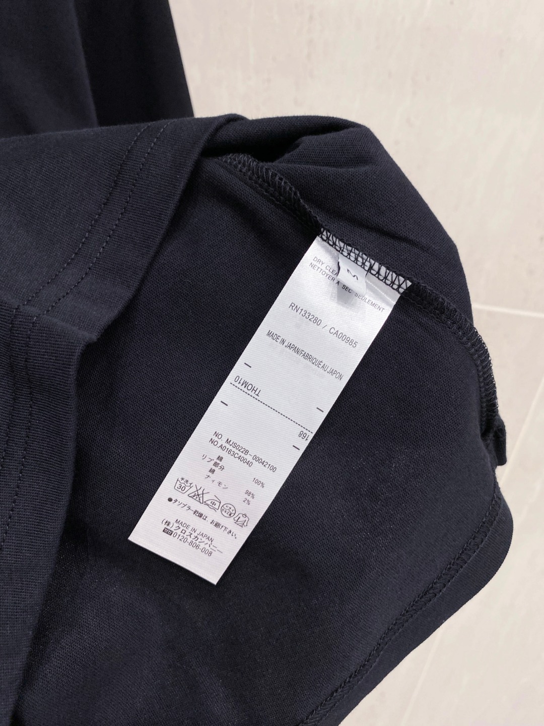 THOM BROWNE 25SS春夏新款首发专柜最新款短袖圆领T恤 高端订制 设计前卫时尚！品牌logo