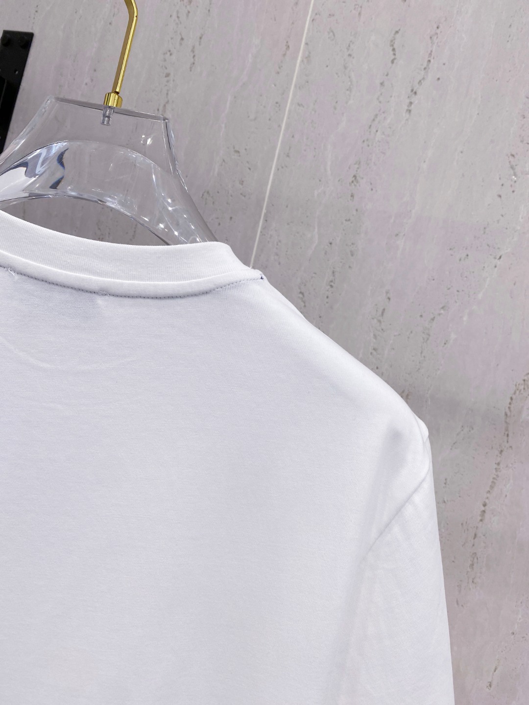 THOM BROWNE 25SS春夏新款首发专柜最新款短袖圆领T恤 高端订制 设计前卫时尚！品牌logo