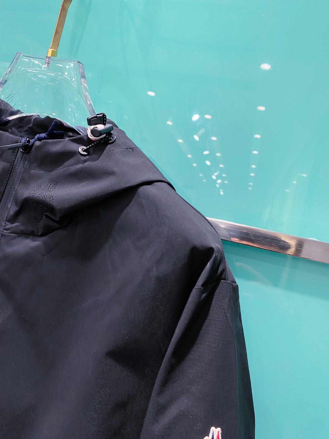 Moncler 蒙口 2026ss春季新款 官网同款男士夹克外套，原单三标齐全高端版本 定制面料 透气舒